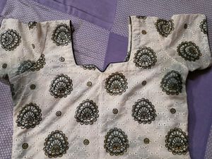 white and black kurti