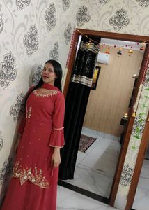 💋pinkish Red Kurta Set with skirt🥵