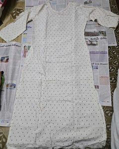 Elegant White Kurta Set with Gold Embroidery
