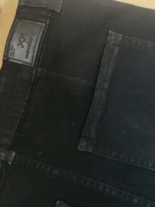 Black Wide Leg Cropped Jeans on Discount 45%🌷
