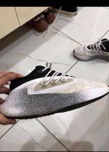 Adidas Lightstrike Running Shoes