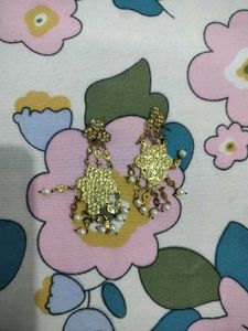 Exquisite Gold Necklace Set