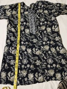 Black Floral Print Short Kurti