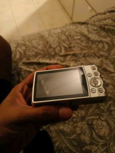 Casio Exilim EX Z280 Digital Camera