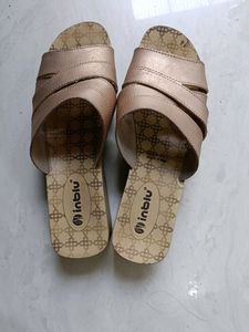 Slippers Golden