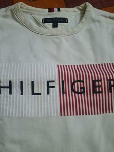 Tommy Hilfiger Logo Sweatshirt