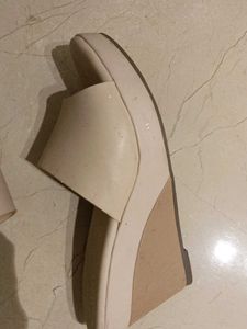 Chic Nude Slide Sandals