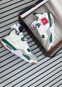 Nike Jordan Retro 4