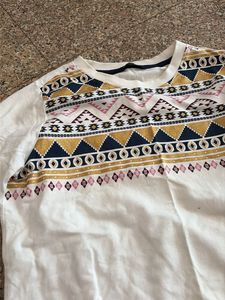 Geometric Print Long Sleeve Top