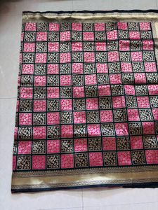 Elegant Pink &amp; Black banarsi Silk Saree