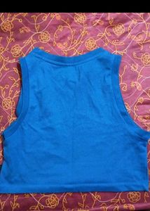 blue tank top