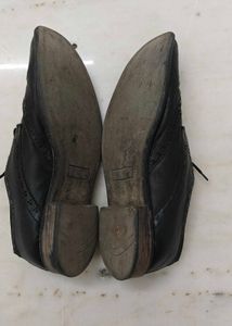 Classic Black Oxford Shoes
