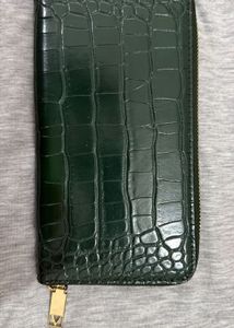 Elegant Green Croc Embossed Wallet