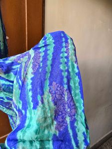 Vibrant Blue &amp; Green Ethnic Kurta