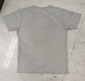 Gray Graphic T-Shirt - Vintage Jeans Wear