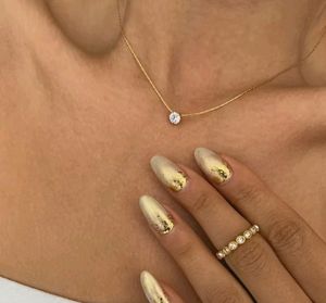 Minimal Dimond Necklace