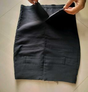 Chic Black Mini  pencil Skirt