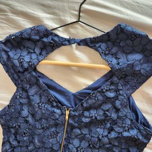 Elegant Navy Lace Dress with Cutout