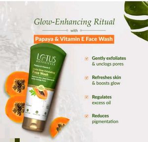 Face Wash Papaya &amp; Vitamin E Insta Glow Exfoliatin