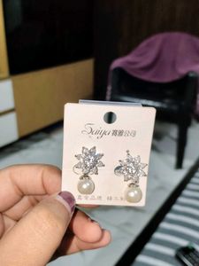 Elegant Pearl & Crystal Starburst Earrings