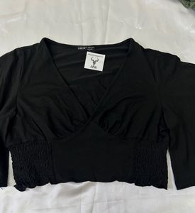 SHEIN Chic Black Flutter Sleeve Top