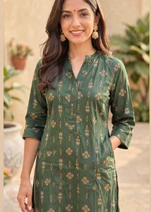 Elegant Printed Kurta Set