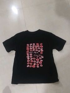 Savana Kiss Print Tee