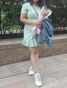 Chic Floral Print Mini Dress