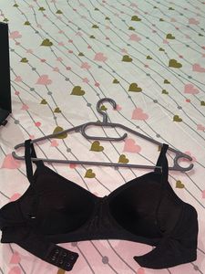 Black T-shirt Bra