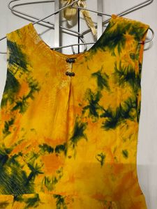 Vibrant Tie-Dye Maxi Dress