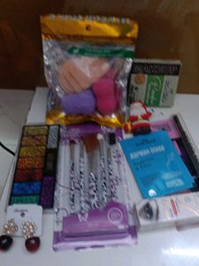 Makeup Brush Set and Beauty Bundle