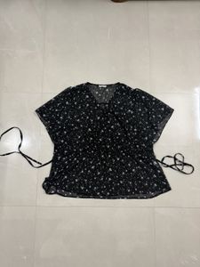 Chic Black Floral Print Top