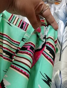 Shorts Like Skirt Style With Bottom Line Frill &amp; Side Chain Closer