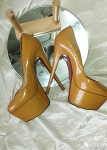 Combo Of Mustard Yellow Pencil Heels👠🌸