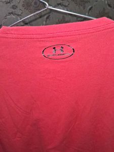 Under Armour Red T-Shirt