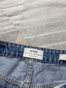 Distressed Wide Leg Jeans