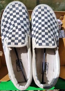 vans checkerboard slip on
