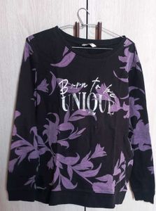 Unique Graphic Print T-Shirt