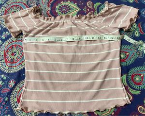 Offshoulder Top