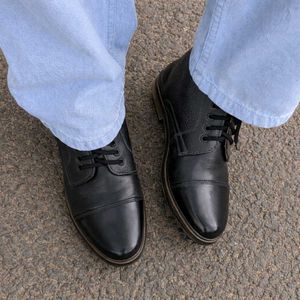 Stylish Black Leather Ankle Boots + free polish