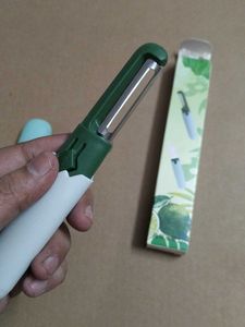 Multi-purpose Fruit Peeler Knife