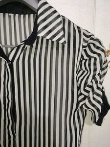 Striped V Neck Short Puff Sleeve Top
