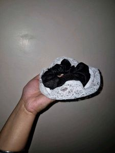 Moonlace Scrunchie ✨