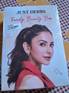 Just Herbs TRENDY Makeup Kit