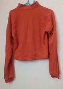 Cropped Full Sleeves Crop Top