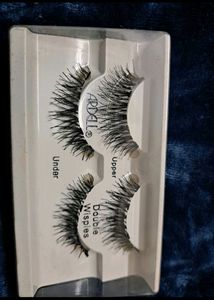 12 Pairs False EyeLashes. And 1 Pair Magnet Lashes