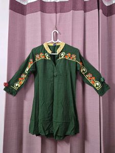 Green Embroidered Kurta
