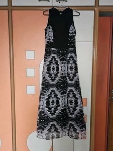 Stylish Black &amp; White Maxi Dress