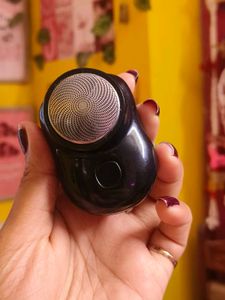 Facial Hair Remover Device