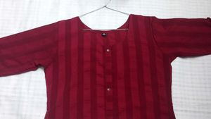 Maroon kurti